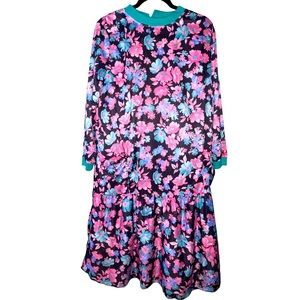 Open back dress with pockets (Sz Lg) for seniors,patients, or disabled adults